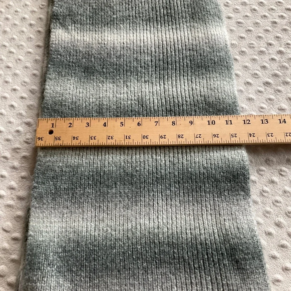 Unbranded Ribbed Knit Scarf Unisex One Size Gray Ombre Gradient Wool‎ Blend